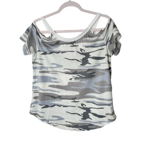 Z Supply The Camo Cold Shoulder Tee Medium - Picture 6 of 7